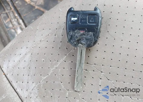 2001 Lexus Es 300 z USA, uszkodzony, nr VIN JT8BF28G110317452